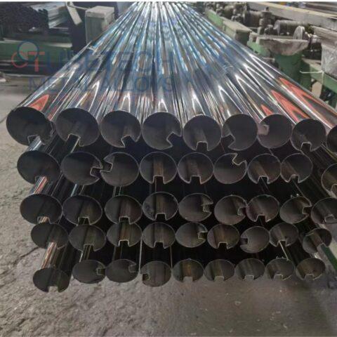 slotted round pipes